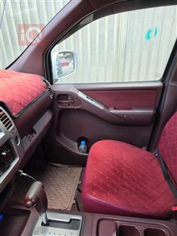 نيسان نافارا